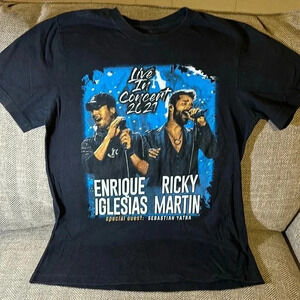 2021 Concert black t-shirt Enrique Iglesias Ricky Martin live in concert size S
